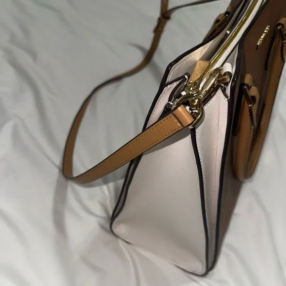 Michael Kors Hope Large Saffiano Leather Satchel - Picture 3 of 11